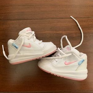Nike 2C Nike play walker shoe